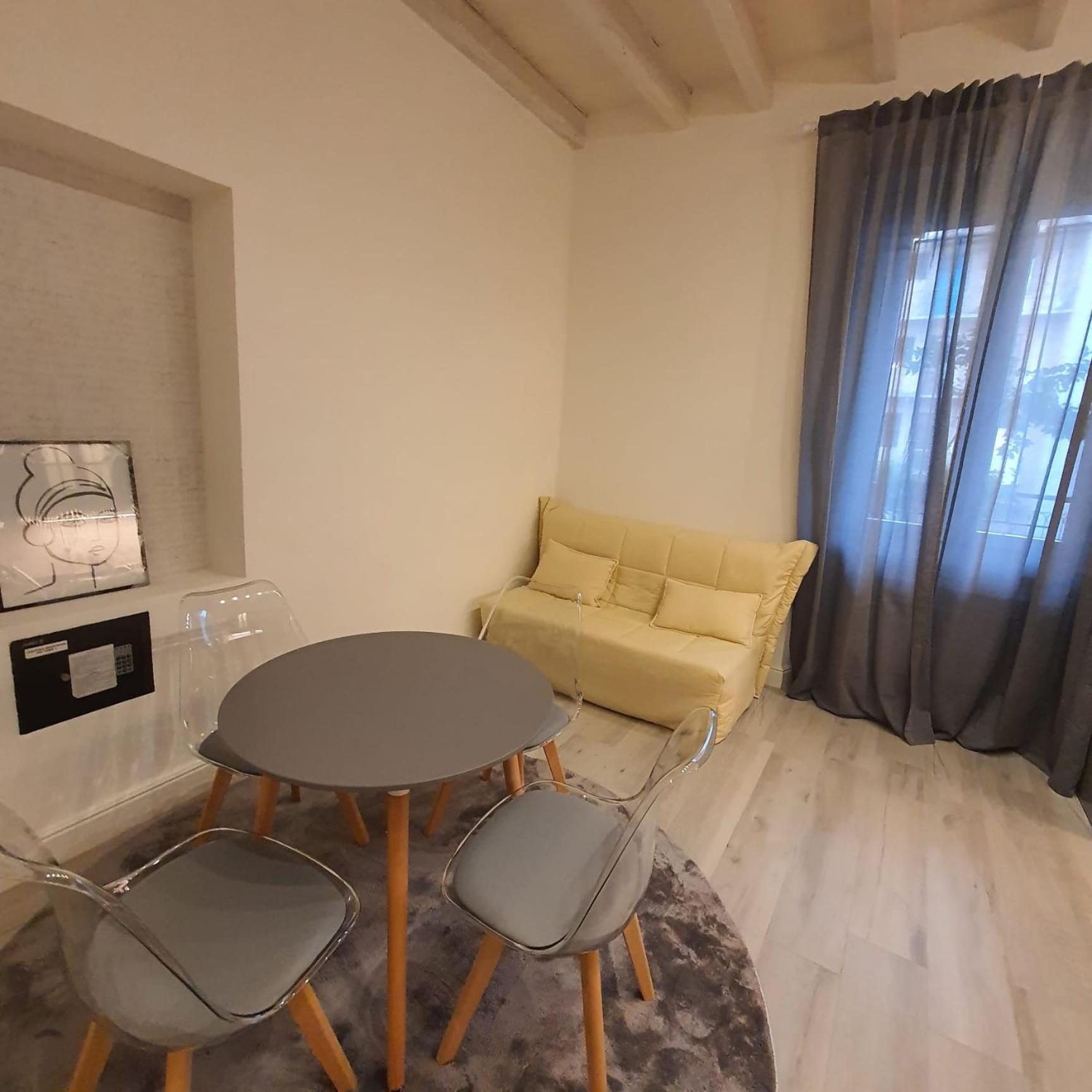 Apartament Casa Di Ringhiera Old Mediolan Zewnętrze zdjęcie